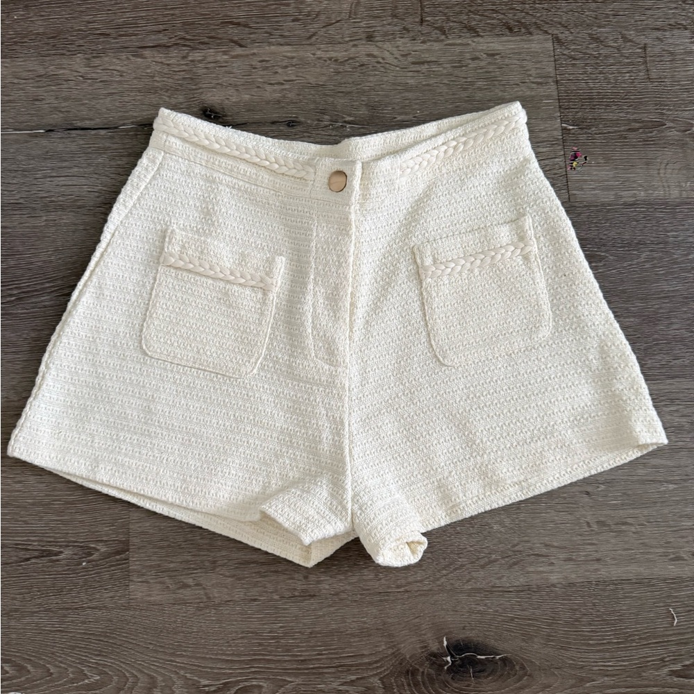 Easy Clothes | Cream Textured Women Shorts | Size L